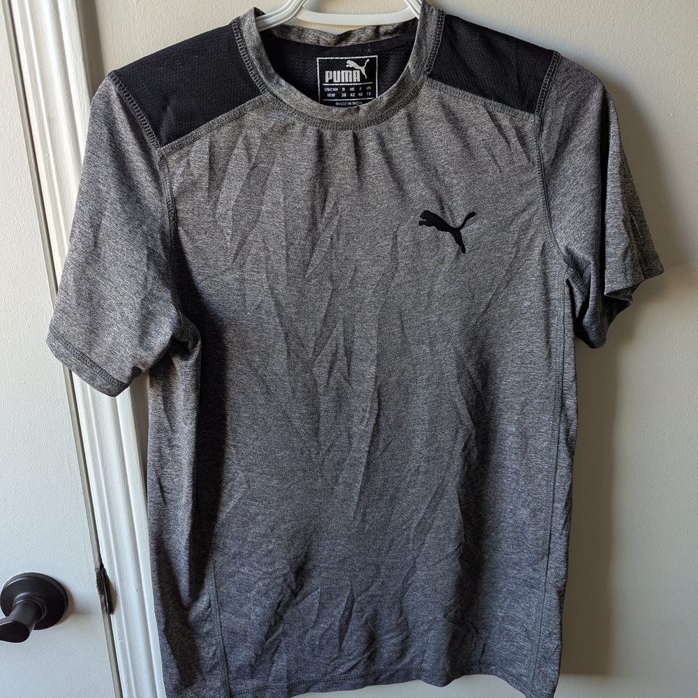 PUMA Men's Charcoal and Black Short Sleeve Tee